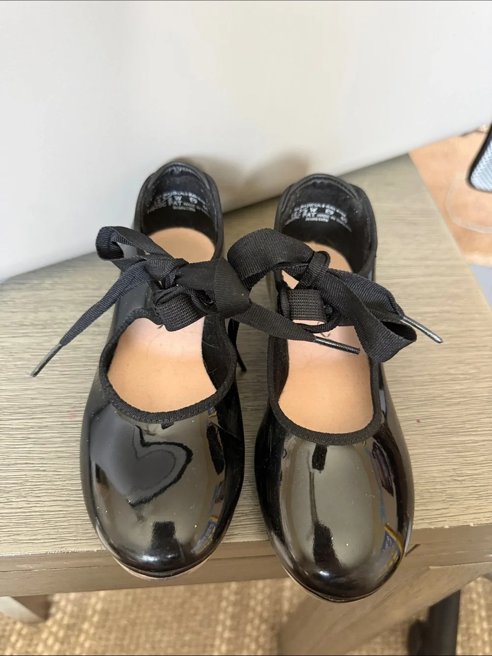 Girls Black Patent capezio tap shoes